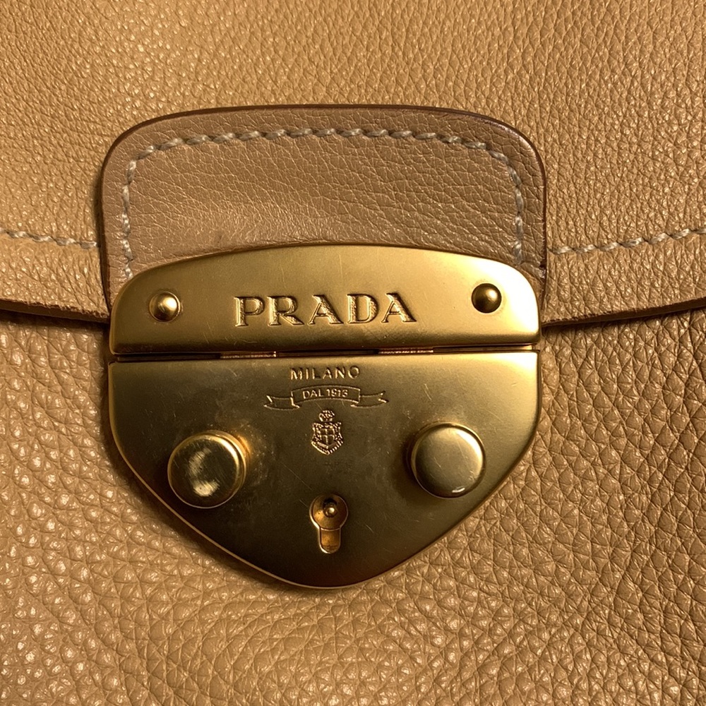 AUTHENTIC PRADA  VIT. DAINO PATTINA LEATHER HANDBAG KEY LOCK WITH DUSTBAG - Picture 3 of 16